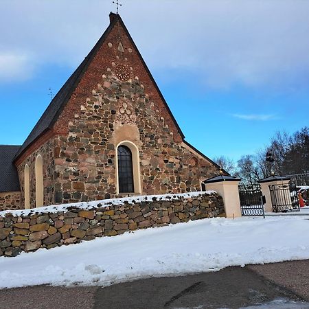 Myntloftet med inglasad bubbelbad och bastu Borlänge Exteriör bild